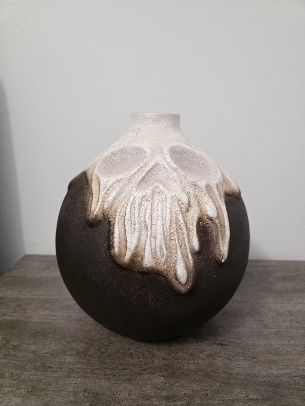 Tahua Viral Halloween SMALL Skull Poison Bottle Handmade Vase 7" - Picture 4 of 4